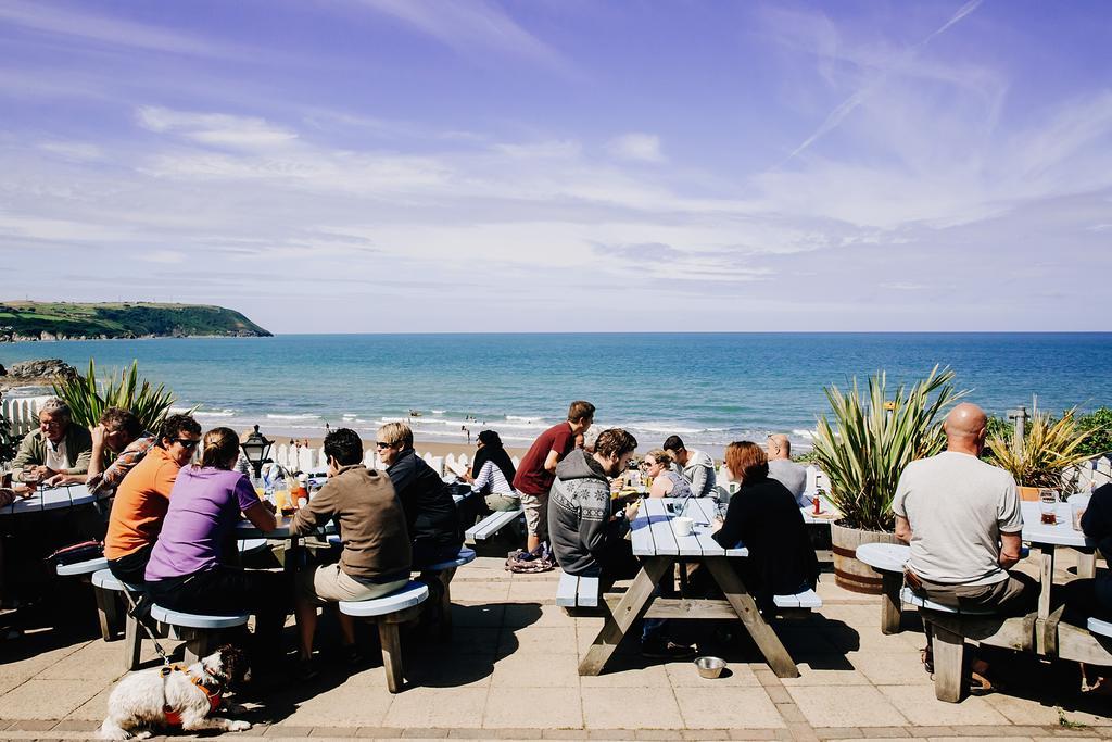 Ship Inn Aberporth Exterior photo